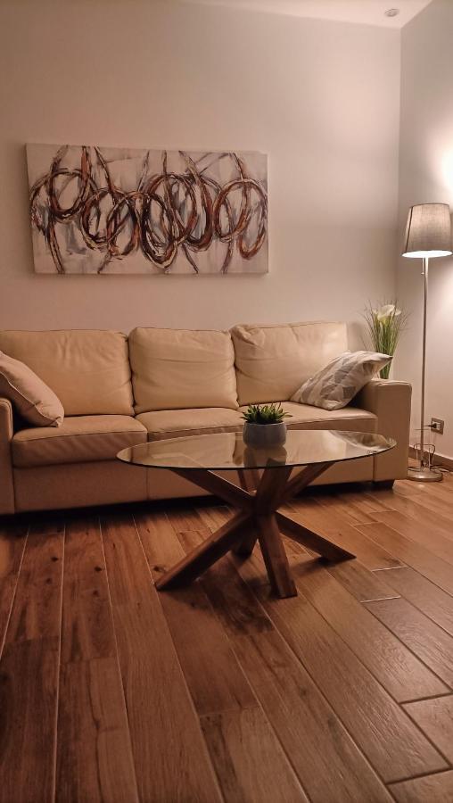 Apartamento Casa Mia Metro A Nuovo